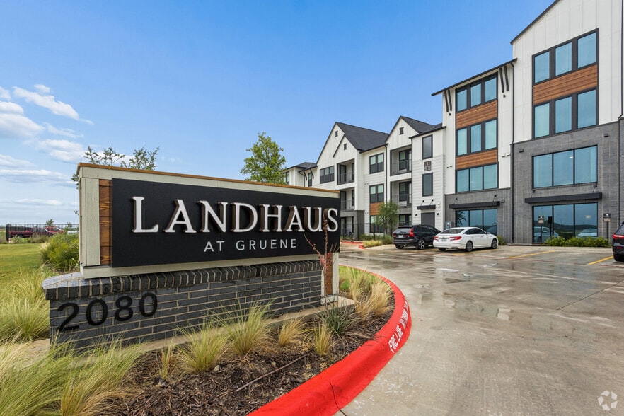 Entrance - Landhaus at Gruene
