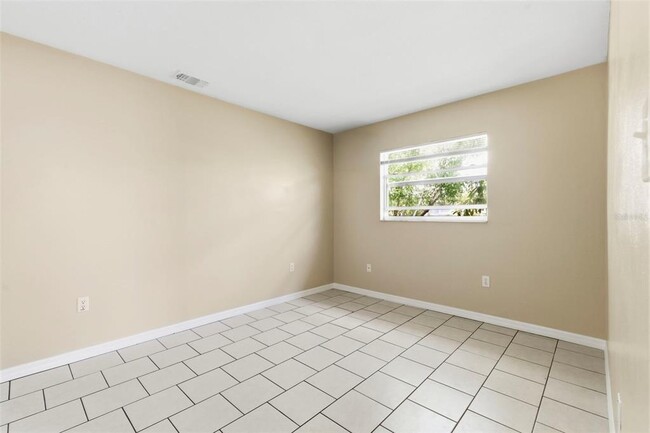 Building Photo - 3052 Park Ln