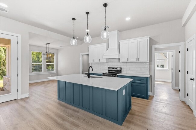 Building Photo - 2318 Progress Dr