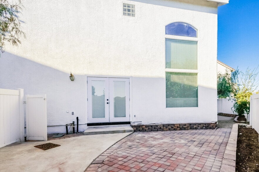 Building Photo - 1564 Stone Valley Ave