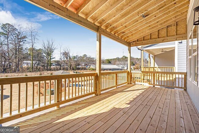 Building Photo - 152 Palm St