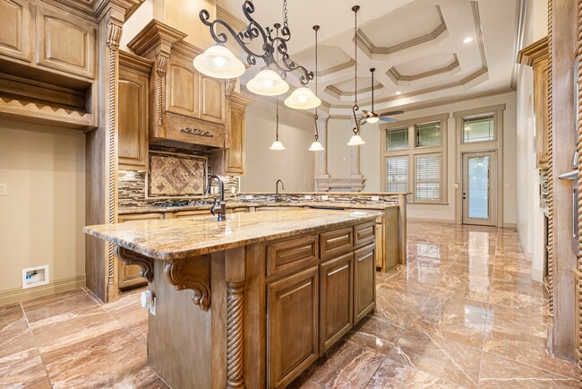 Building Photo - 3805 Kangaroo Ct