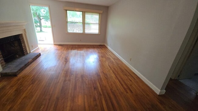 Building Photo - Forest Acres-Duplex