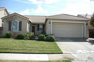 Building Photo - 1374 Bamboo St