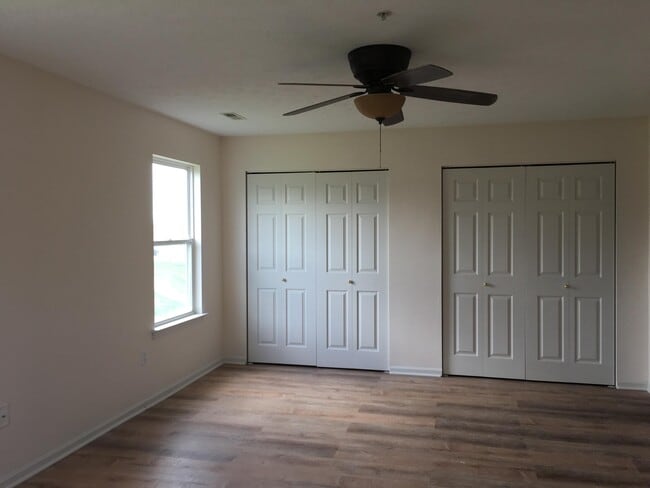 Building Photo - 1553 Long Meadow Trail