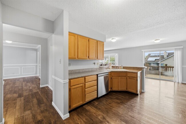Building Photo - 5012 Joshua Dr