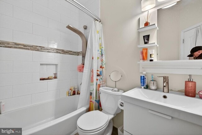 Building Photo - 102 Pasture Side Pl