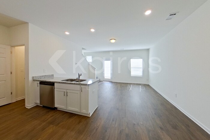 Building Photo - 153 Dudley Wy