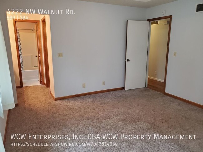 Building Photo - LOWER PRICE - 3BR + 2 bonus rooms in basem...