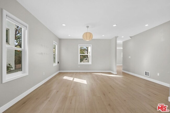 Building Photo - 2214 Benecia Ave