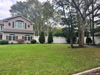 Building Photo - 38 Chelsea Dr