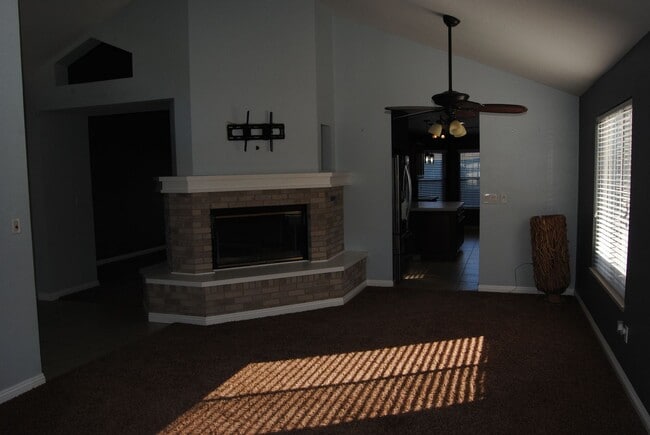 Building Photo - 9305 Brookstone Ct