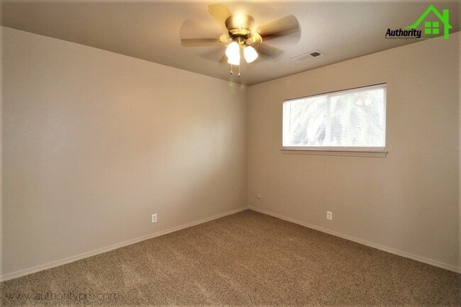 Building Photo - 3909 Mercury Dr