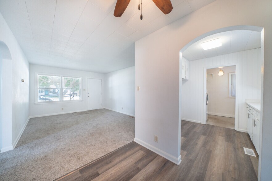 Building Photo - 1218 W Jewell St