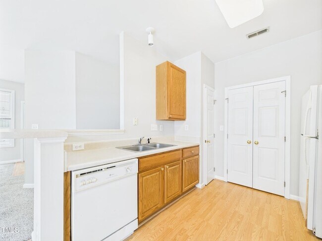Building Photo - 2111 Kudrow Ln