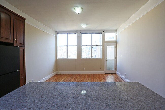 Building Photo - OPEN HOUSE: Sunday(12/22) 3:30-3:45pm  Fir...