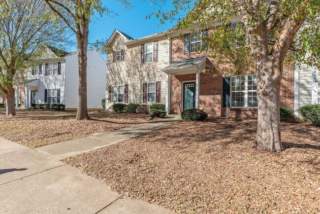 Primary Photo - 5813 Neuse Wood Dr