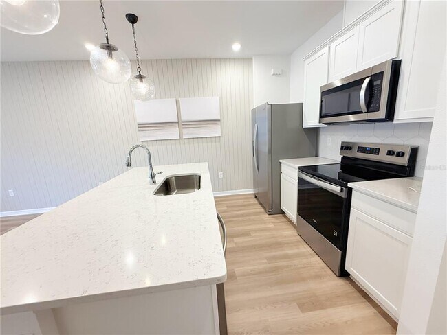 Building Photo - 11376 Blue Bay Dr