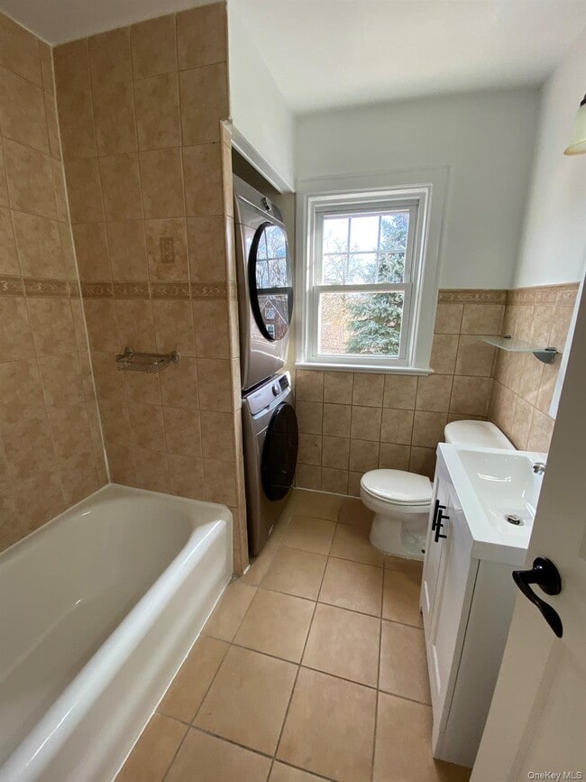 Building Photo - 321 Hayward Ave