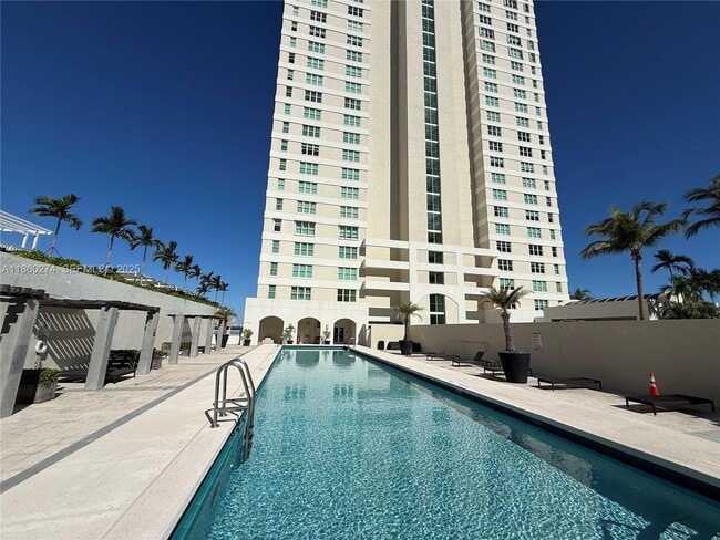 Building Photo - 800 Claughton Island Dr