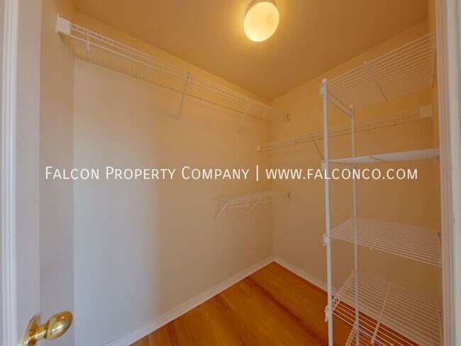 Building Photo - 4055 Morning Glory Rd