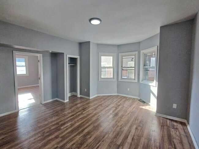 Building Photo - 91 Spring St