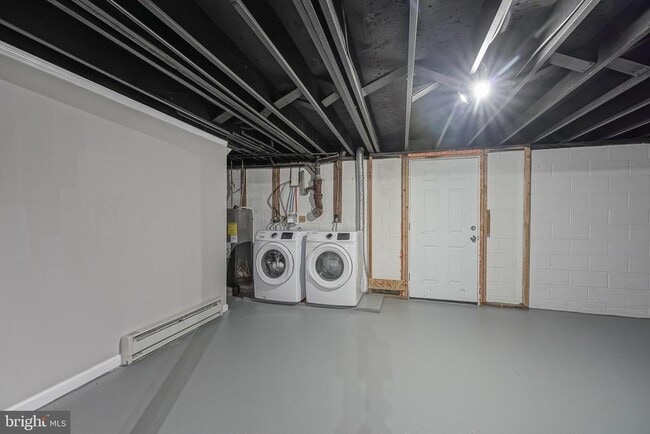 Building Photo - 123 Thies Rd