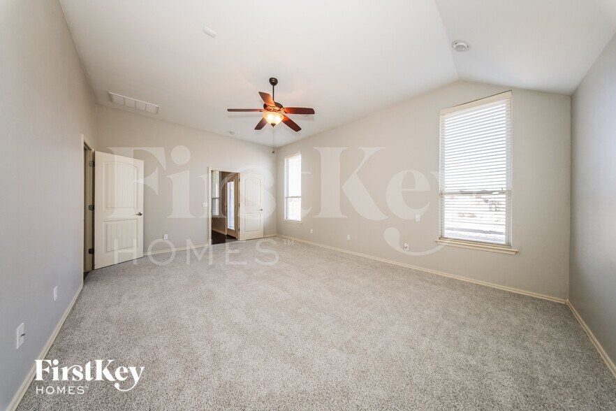 Building Photo - 3100 Carnoustie Dr