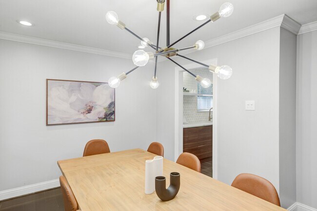 Building Photo - 9667 Timberleaf Dr