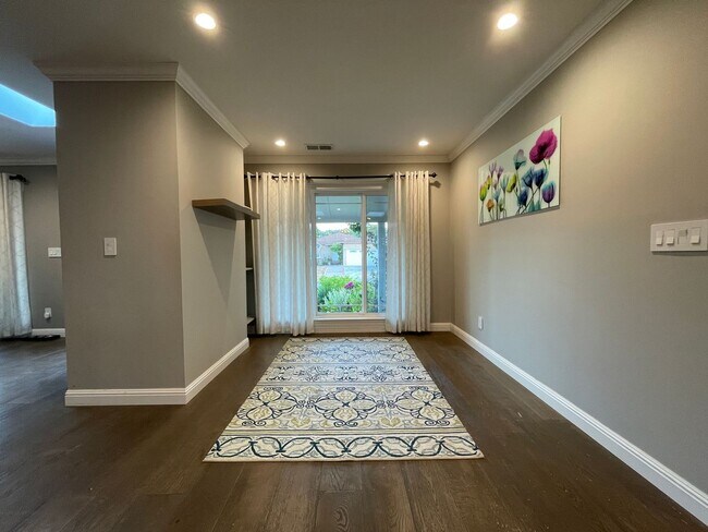 Building Photo - 619 Santa Florita Ave