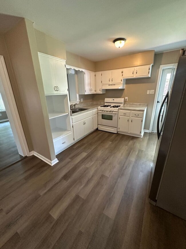 Building Photo - 3408 Ginger Dr