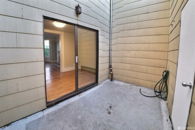 Building Photo - 1267 9th Ave