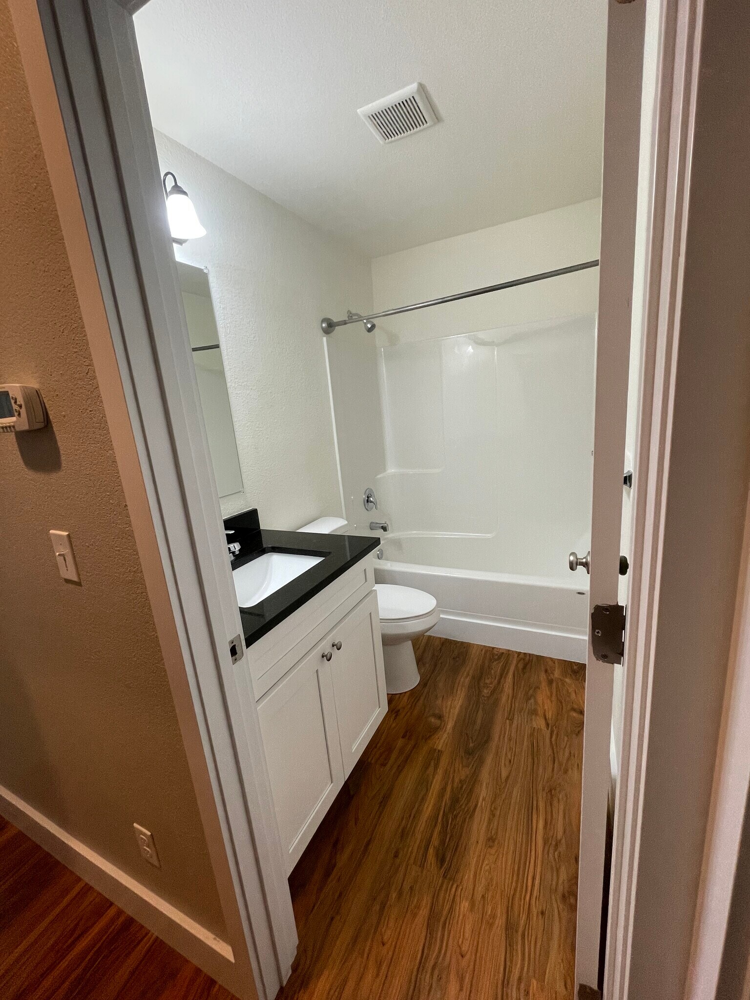 Building Photo - 627 N 3rd St