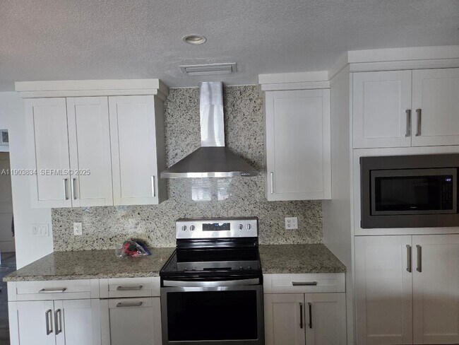 Building Photo - 8220 SW 48th St