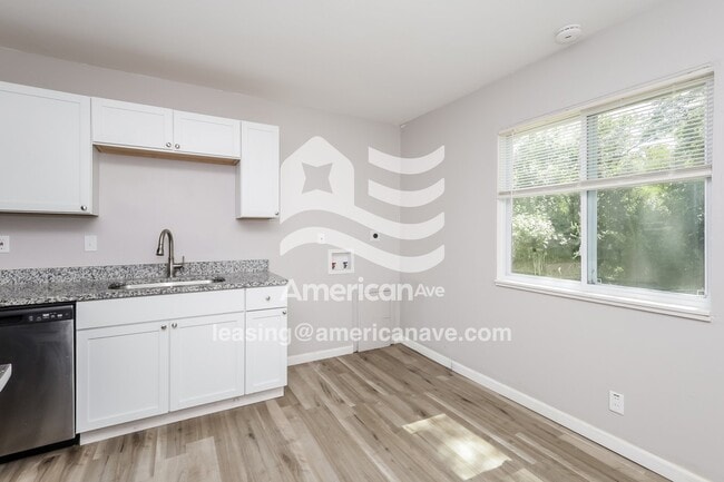 Building Photo - 1485 Wichita Dr S