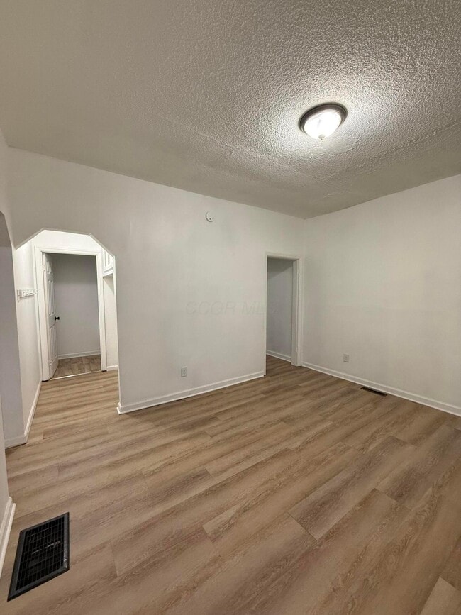 Building Photo - 416 Harrison Ave