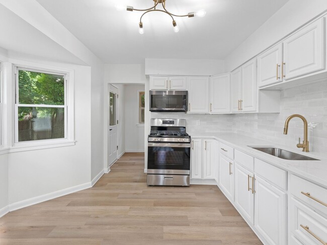Building Photo - Newly Renovated 3BR Home in Lawnside with Designer Kitchen, Modern Bath & Huge Yard