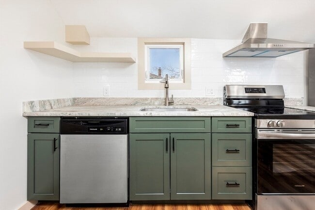 Building Photo - 108 Washington St