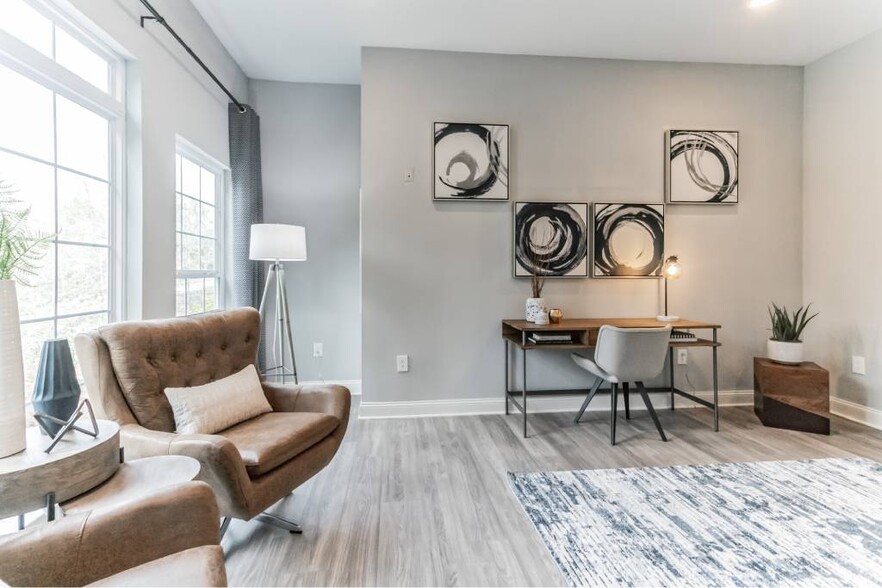 Building Photo - Summit Place at Limestone