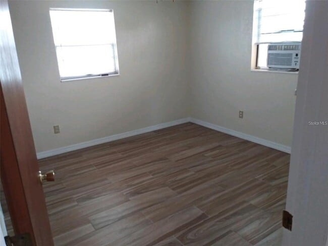 Building Photo - 4030 Chesswood Dr
