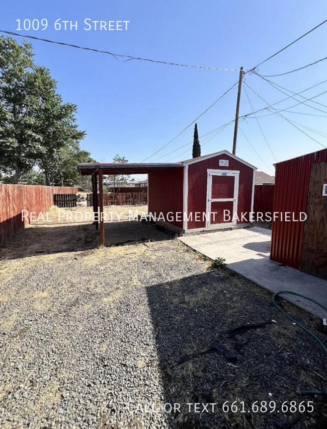 Building Photo - 1009 6th St