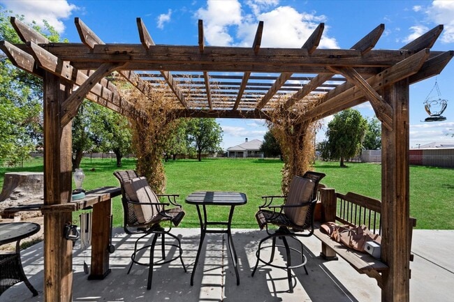 Building Photo - 23265 Vía Del Arroyo