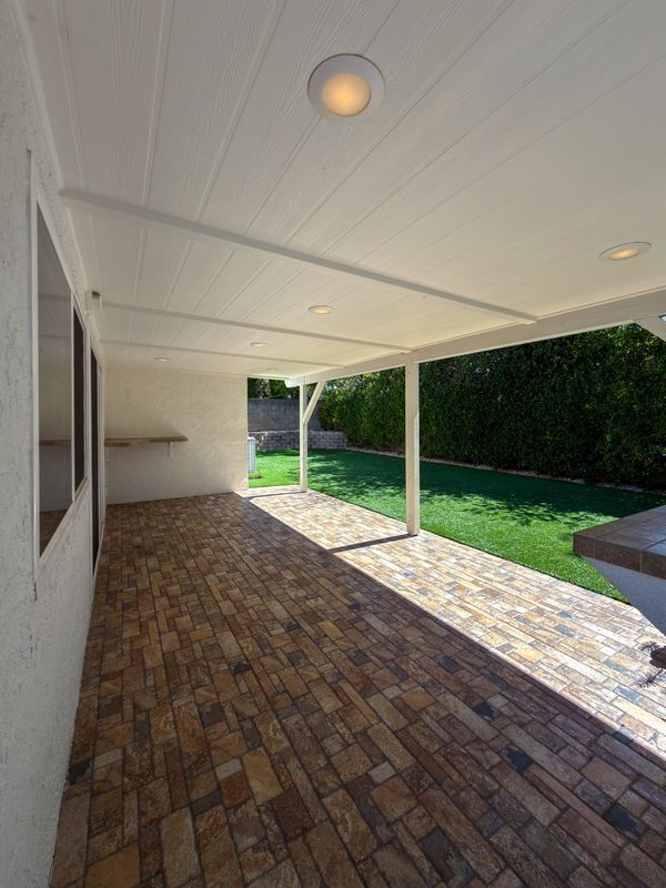 Building Photo - 5445 Sunvalley Ct
