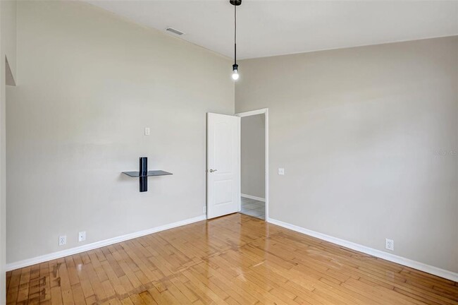 Building Photo - 11802 Middlebury Dr