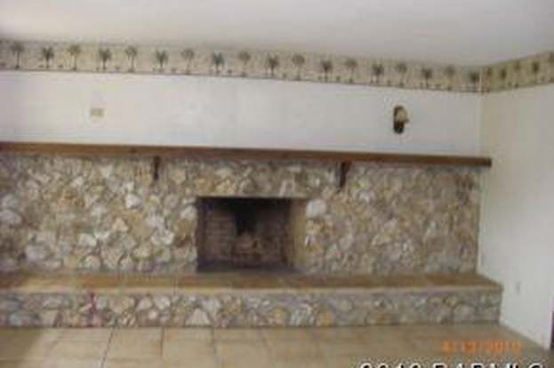 Building Photo - 2904 Sabal Palm Dr