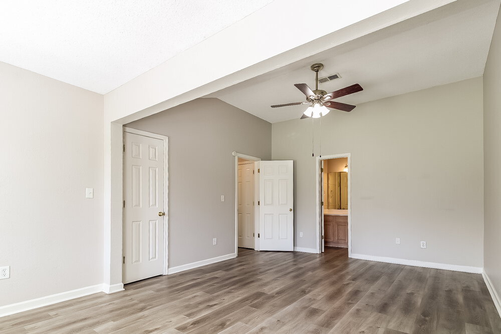 Building Photo - 70 Oakland Woods Cove