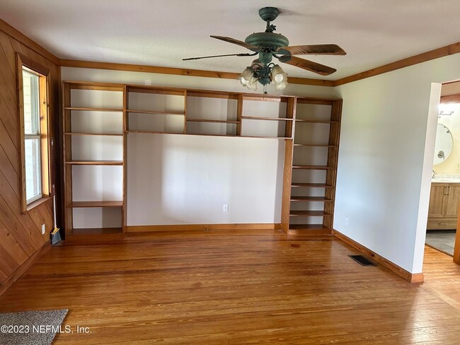 Building Photo - 9465 Cowpen Branch Rd