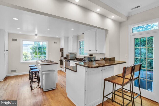 Building Photo - 5604 Beam Ct