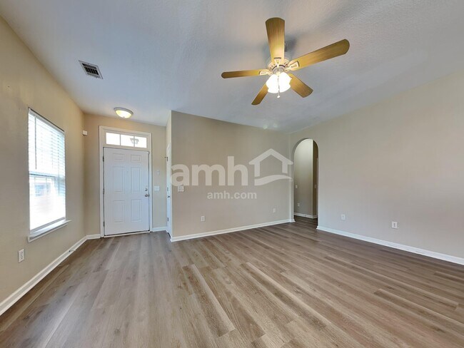 Building Photo - 30 Valley Oak Dr