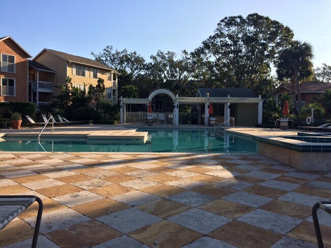 Building Photo - 225 S Tropical Trail